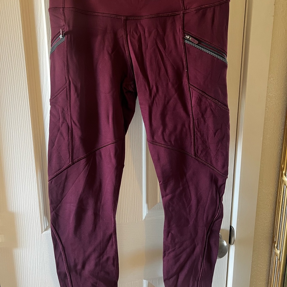 Fleece full length lululemon running tights size 8 zippered pockets